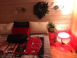 Гостевой дом Добрый Лев Сухум Двухместный номер с 2 отдельными кроватями и собственной ванной комнатой-5