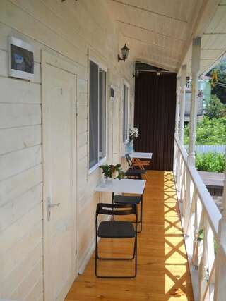 Гостевой дом Добрый Лев Сухум Двухместный номер с 1 кроватью и собственной ванной комнатой-21